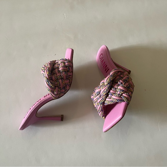 Women’s Corded Woven Leather Square Toe Sandals - Picture 8 of 8